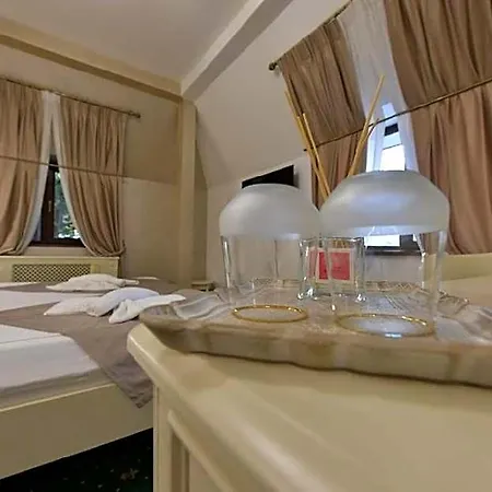 Restaurant Casa Cu Tei Craiova