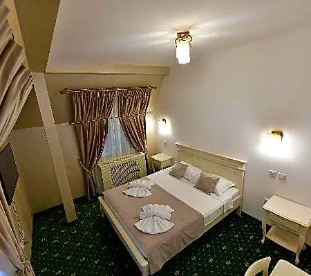 Restaurant Casa Cu Tei Szálloda