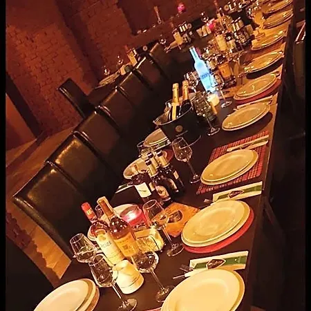 Restaurant Casa Cu Tei Szálloda Craiova