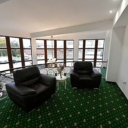Restaurant Casa Cu Tei 4* Craiova