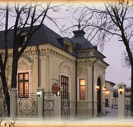 Restaurant Casa Cu Tei Szálloda 4*