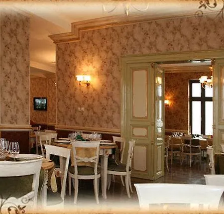 Restaurant Casa Cu Tei Szálloda