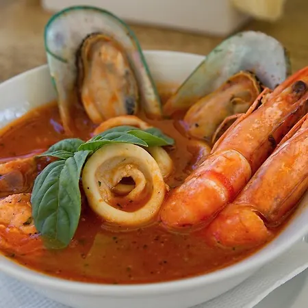 Szálloda Restaurant Casa Cu Tei