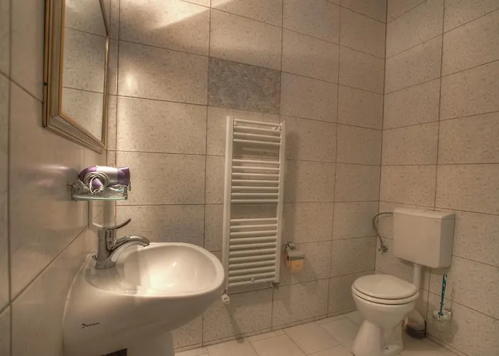 Restaurant Casa Cu Tei