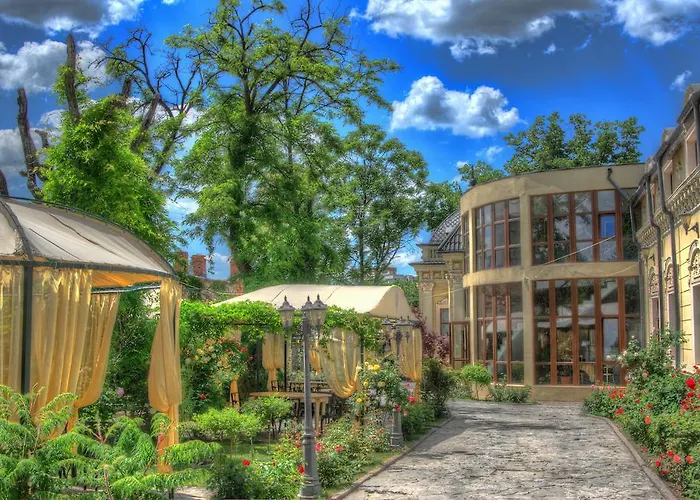 Restaurant Casa Cu Tei 4*