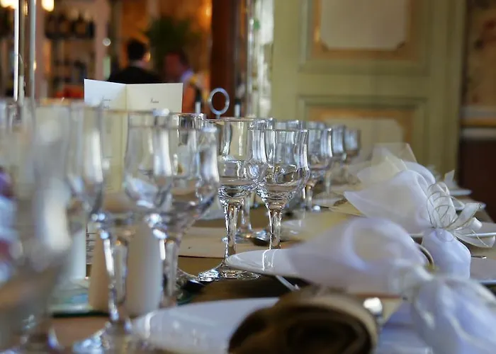 Otel Restaurant Casa Cu Tei