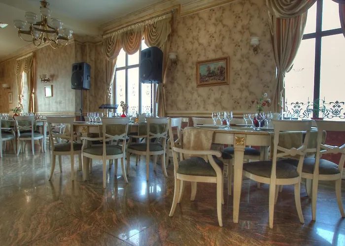 Restaurant Casa Cu Tei Otel Craiova
